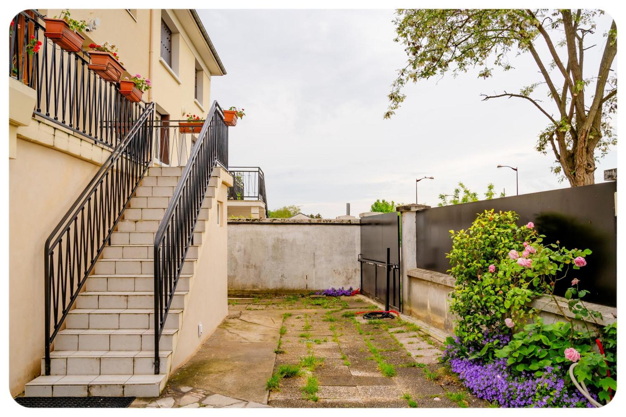 Qhome 3 - Duplex Cosy Entre Paris Et - Parking Prive